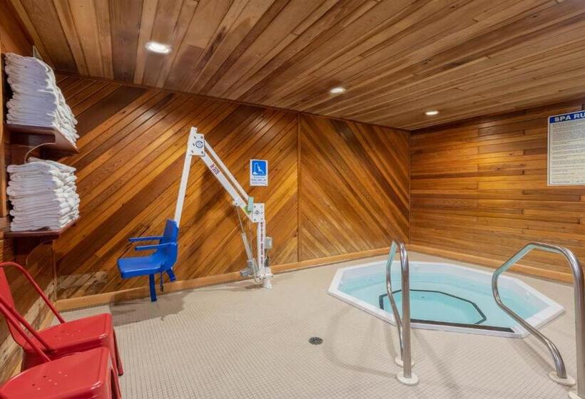 هتل Super 8 By Wyndham Duluth