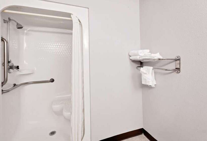 فندق Super 8 By Wyndham Fayetteville