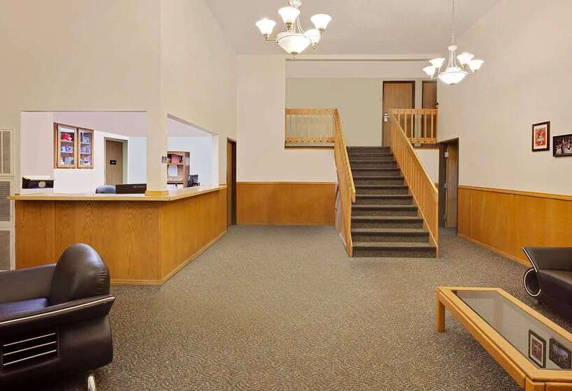 فندق Super 8 By Wyndham Fayetteville