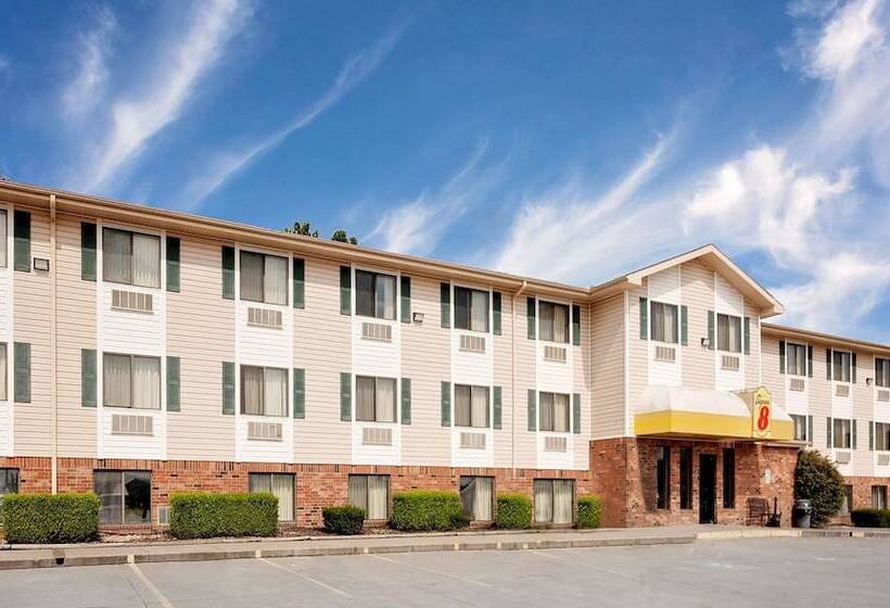 فندق Super 8 By Wyndham Fayetteville