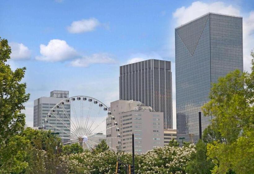 فندق Super 8 By Wyndham Forest Park