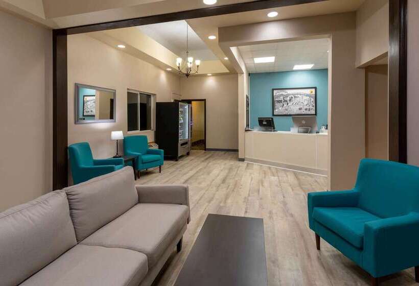 فندق Super 8 By Wyndham Gillette