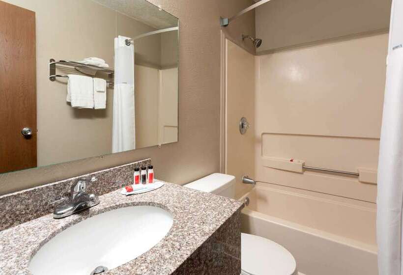 فندق Super 8 By Wyndham Gillette