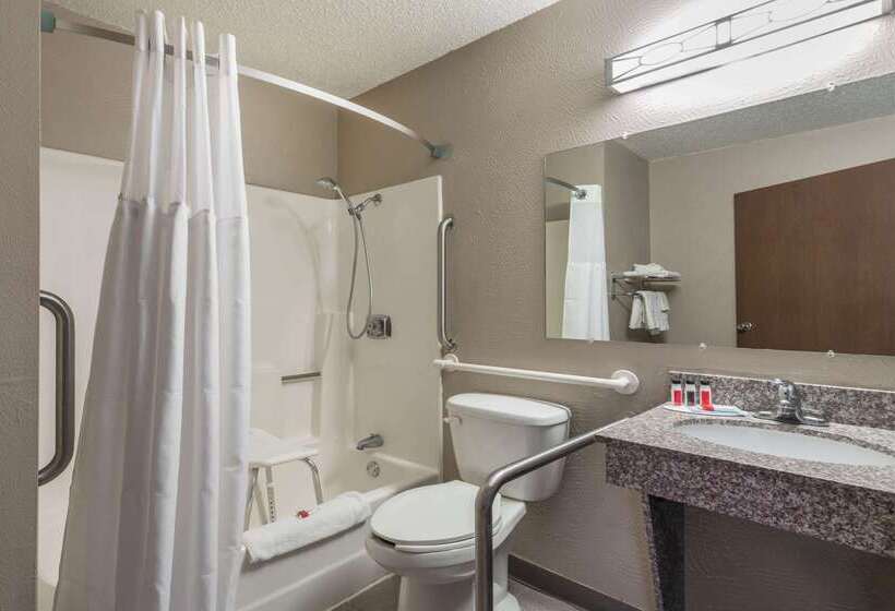 فندق Super 8 By Wyndham Gillette