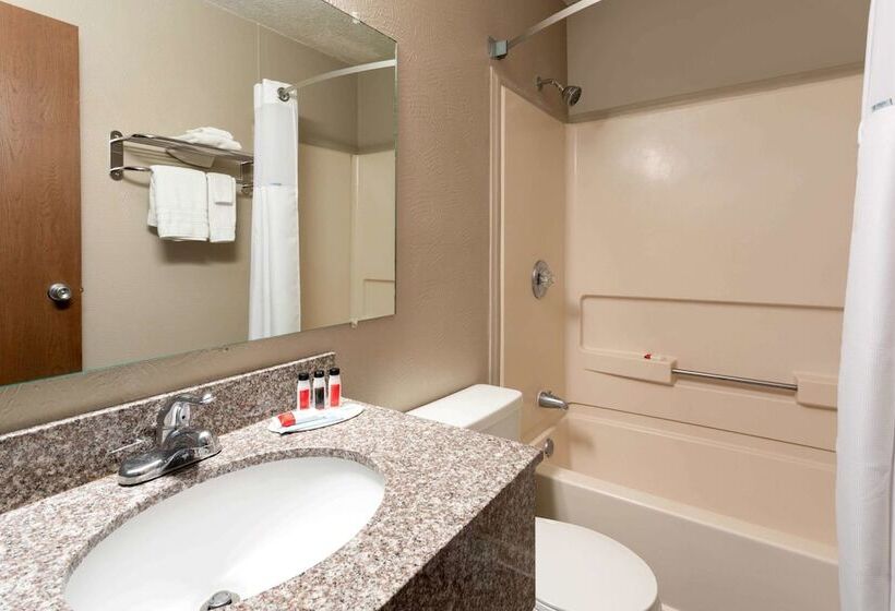 فندق Super 8 By Wyndham Gillette