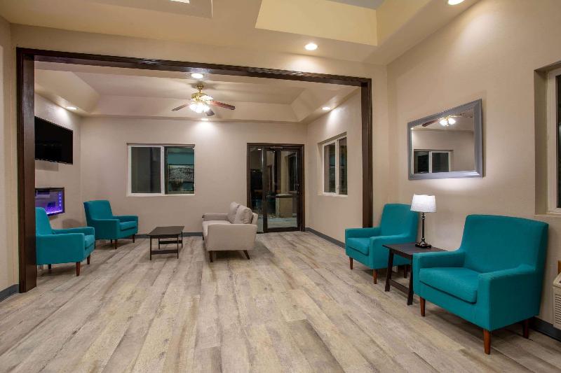 فندق Super 8 By Wyndham Gillette