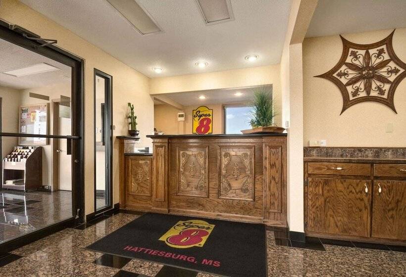 酒店 Super 8 By Wyndham Hattiesburg North