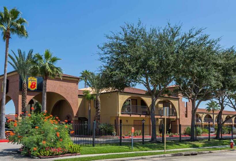 酒店 Super 8 By Wyndham Houston/nasa