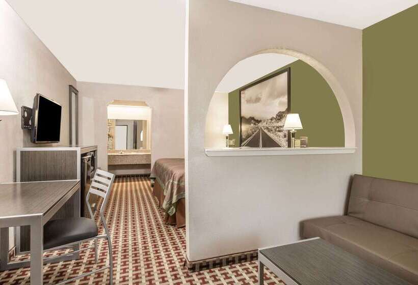 酒店 Super 8 By Wyndham Houston/nasa