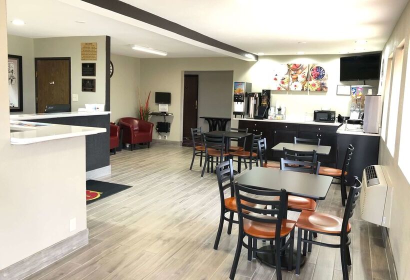 فندق Super 8 By Wyndham Natchitoches