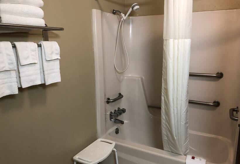 فندق Super 8 By Wyndham Natchitoches