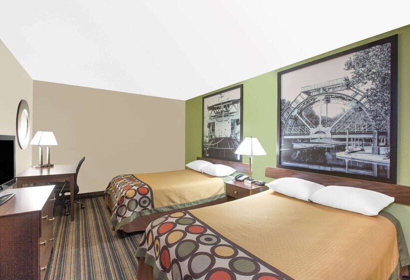 فندق Super 8 By Wyndham Natchitoches