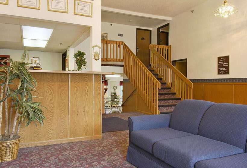 فندق Super 8 By Wyndham Omaha/west Dodge