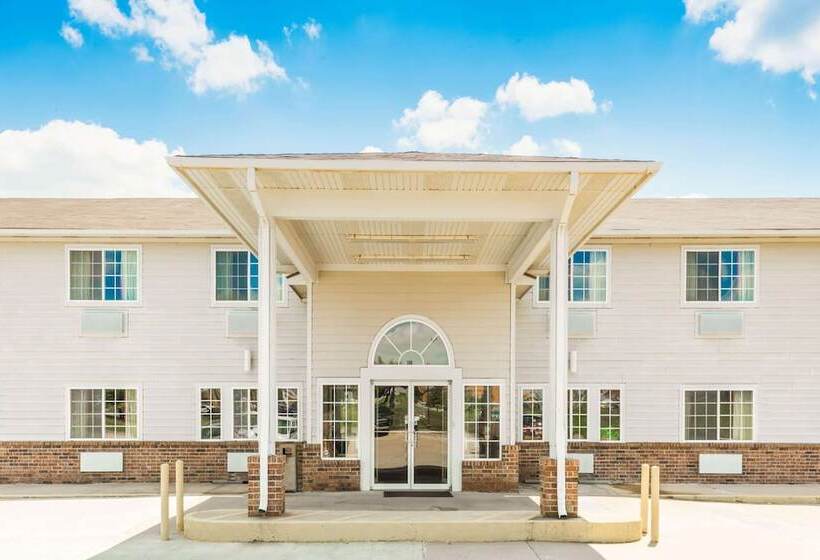 בית מלון כפרי Super 8 By Wyndham Platte City Kansas City Area