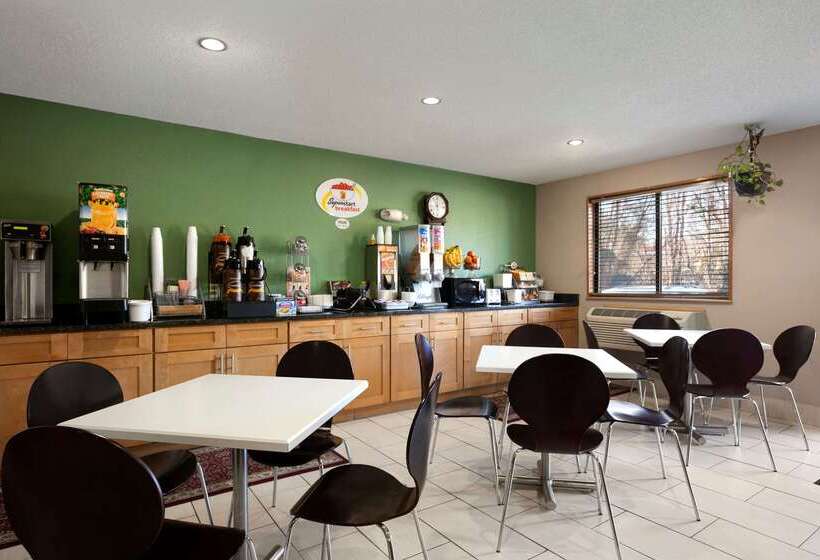 酒店 Super 8 By Wyndham Richmond/chamberlayne Rd