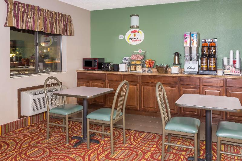 فندق Super 8 By Wyndham Rock Springs