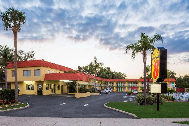 فندق Super 8 By Wyndham Sarasota Near Siesta Key