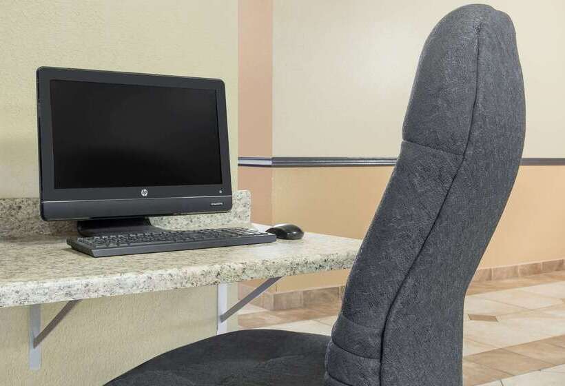 酒店 Super 8 By Wyndham Sheboygan Wi