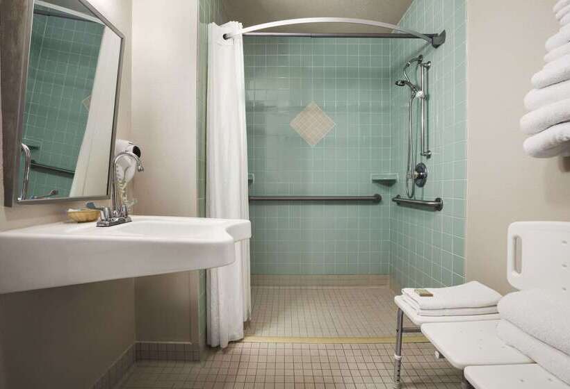 فندق Super 8 By Wyndham Sturgis