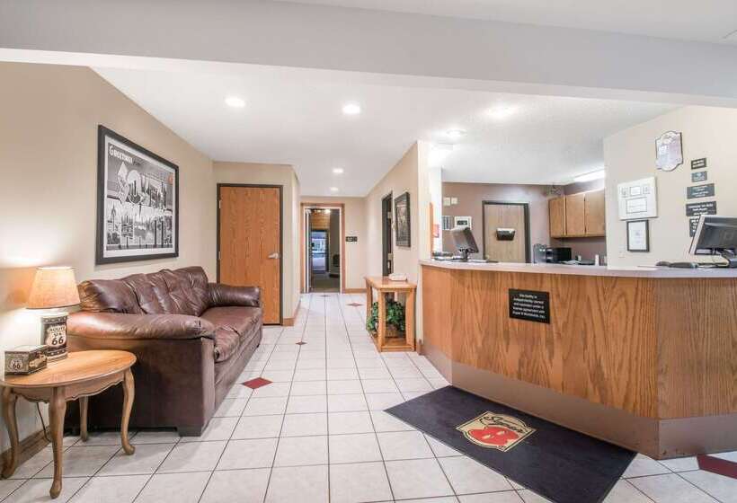 فندق Super 8 By Wyndham Sturgis