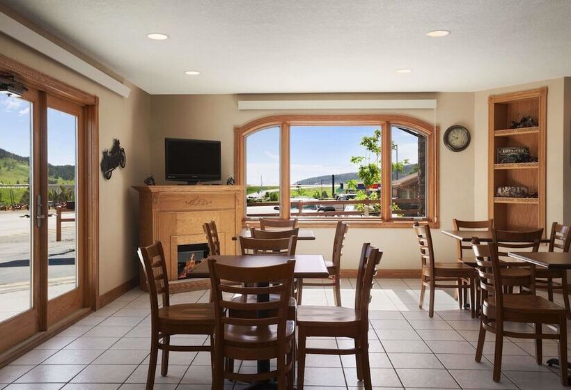 فندق Super 8 By Wyndham Sturgis