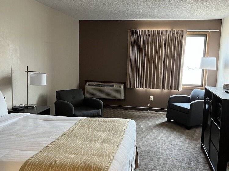 فندق Super 8 By Wyndham Sturgis