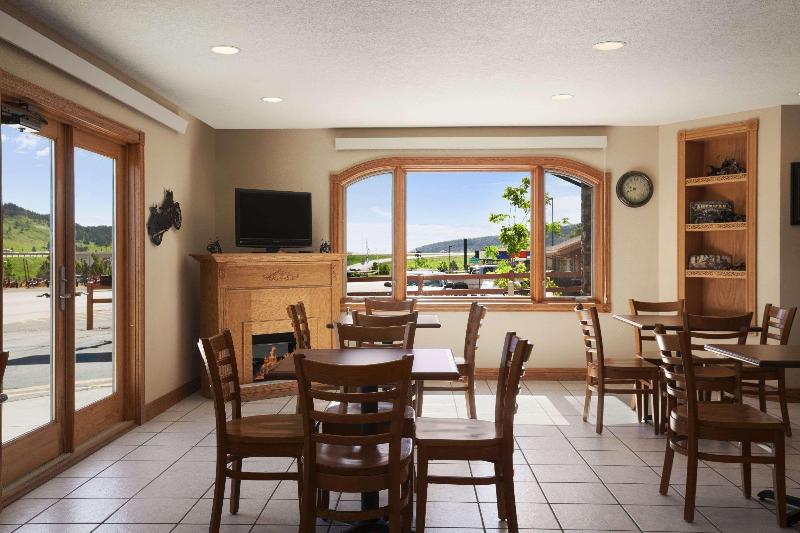 فندق Super 8 By Wyndham Sturgis