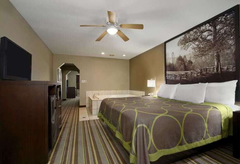 فندق Super 8 By Wyndham Tupelo Airport