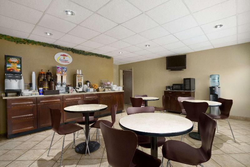 فندق Super 8 By Wyndham Tupelo Airport