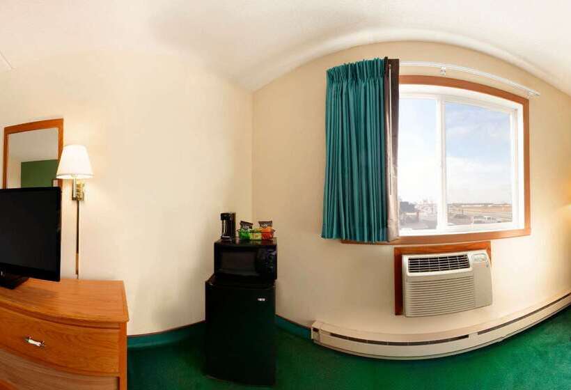 בית מלון כפרי Super 8 By Wyndham West Fargo Main Ave Nd