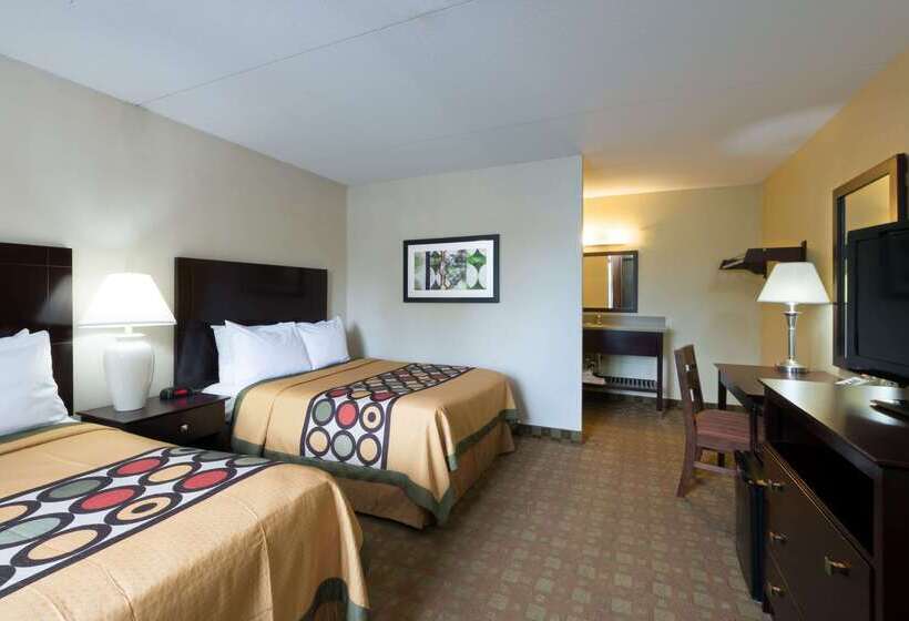 هتل Super 8 By Wyndham White River Junction