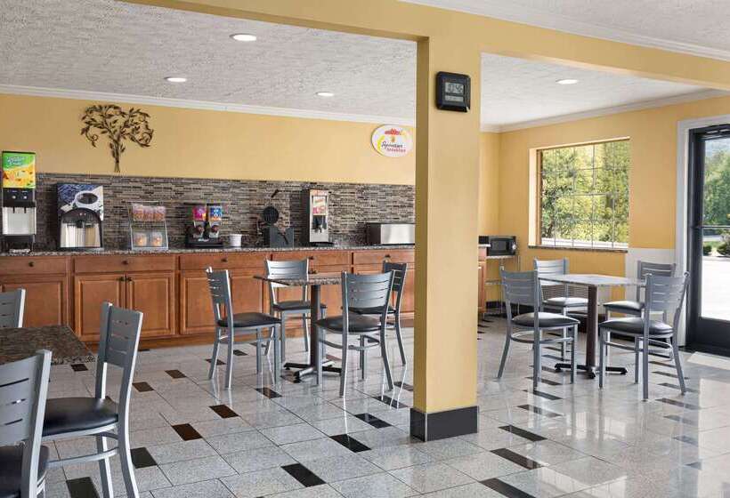 فندق Super 8 By Wyndham Whites Creek/ Nashville Nw Area