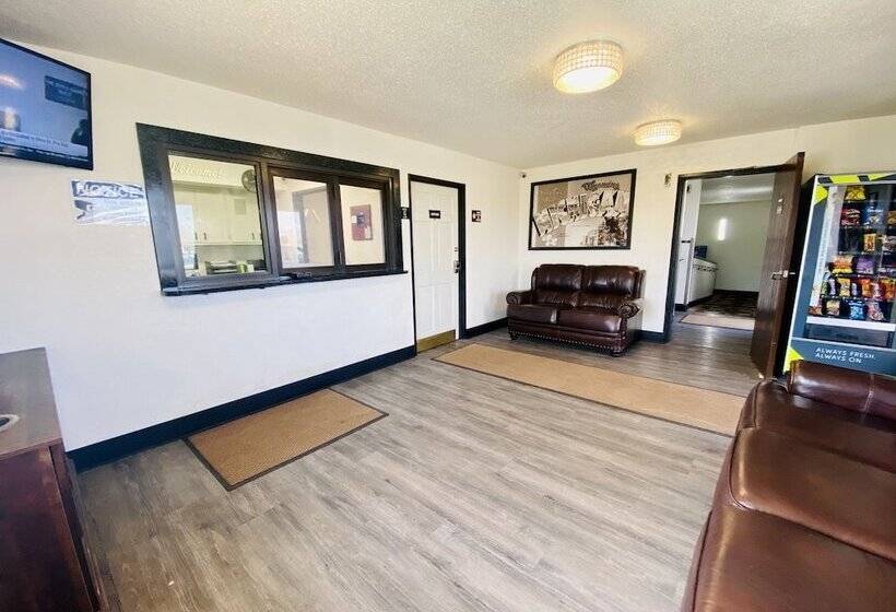 هتل Super 8 By Wyndham Wyoming/grand Rapids Area