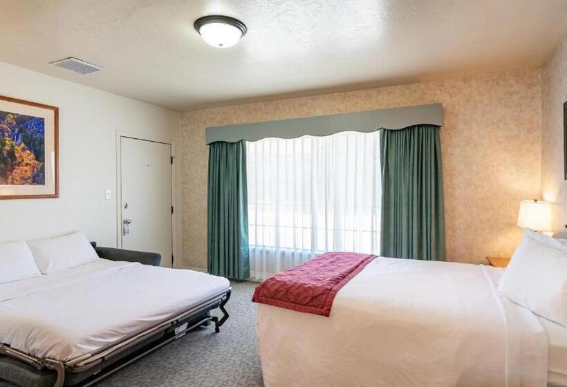 فندق Swiss Alps Inn