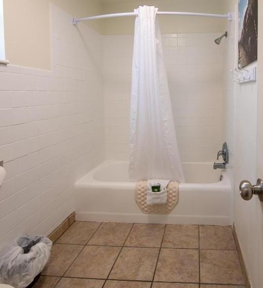 فندق Swiss Alps Inn