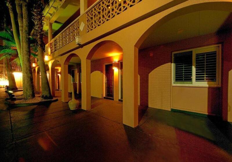 Tahitian Inn Boutique Hotel Tampa
