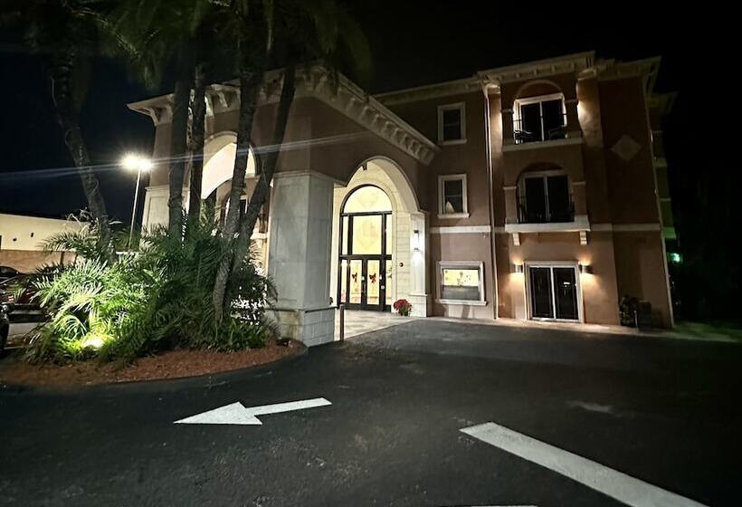 Tahitian Inn Boutique Hotel Tampa