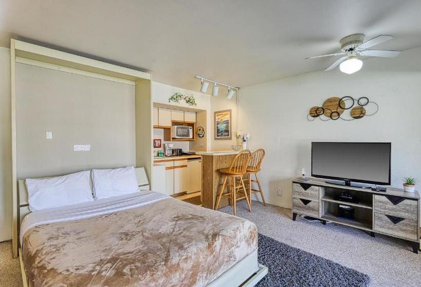 Tahoya Shores Poolside Studio