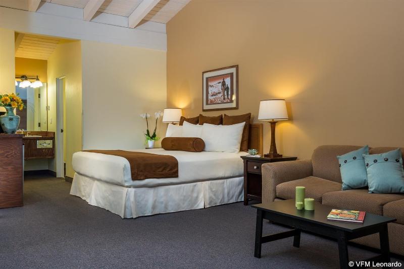 فندق Tamarack Lodge