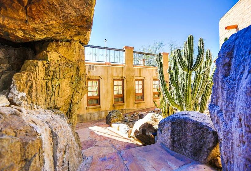 هتل Tanque Verde Guest Ranch