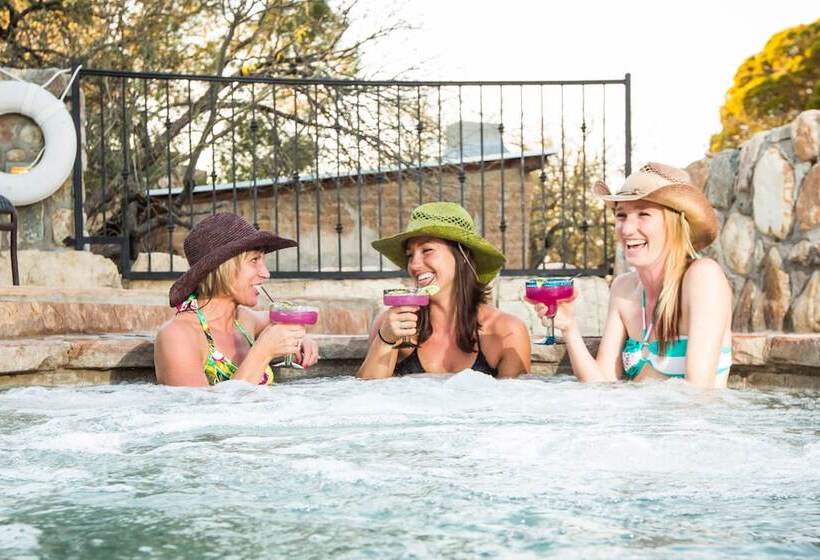 هتل Tanque Verde Guest Ranch