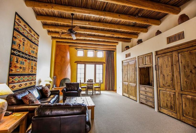 هتل Tanque Verde Guest Ranch