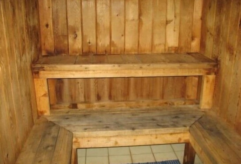 فندق Tarpon Shores Inn