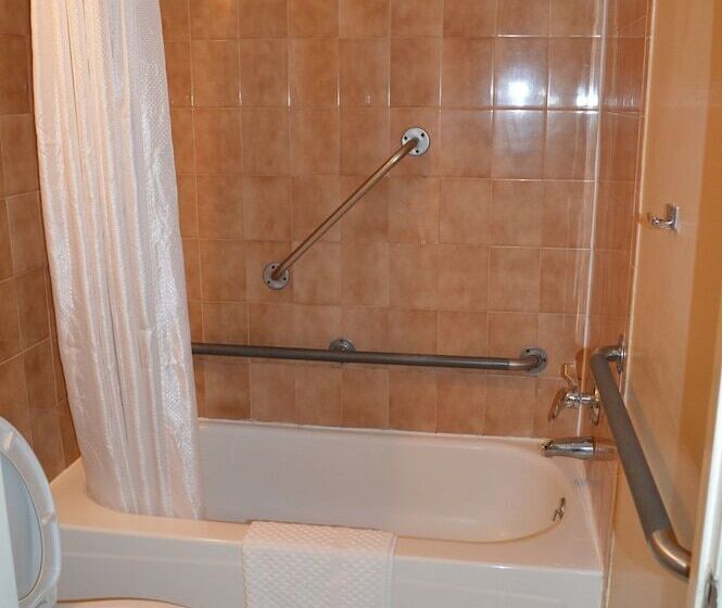 فندق Tarpon Shores Inn