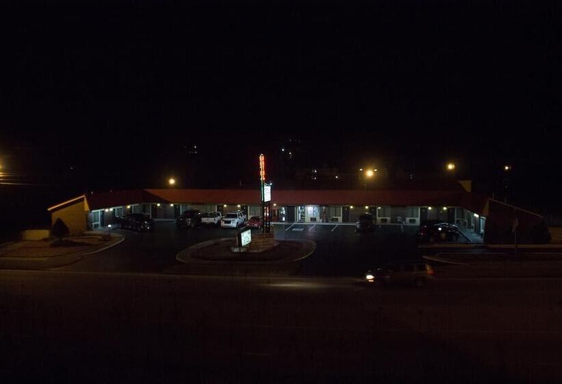 酒店 Tazewell Motor Lodge