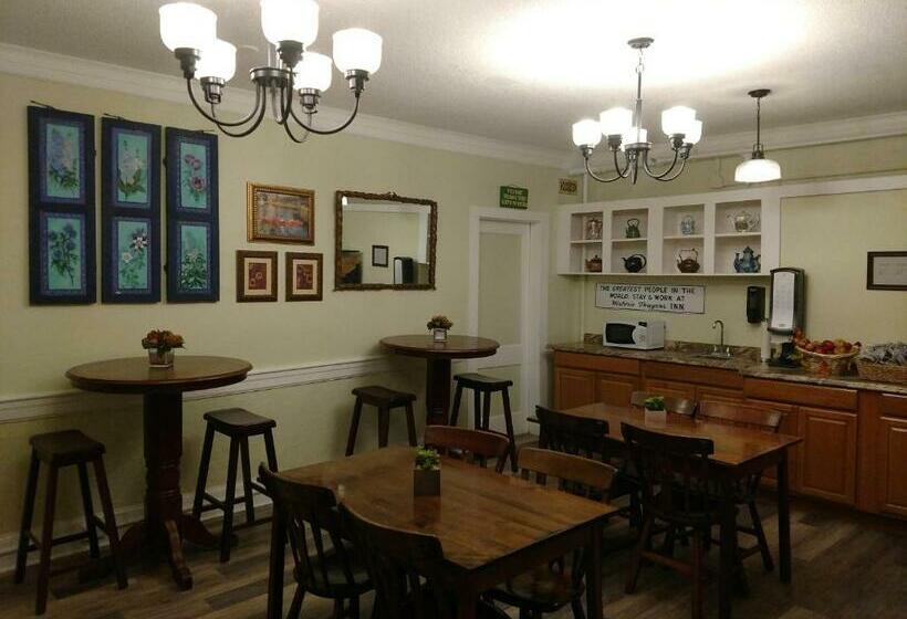 فندق Thayers Inn