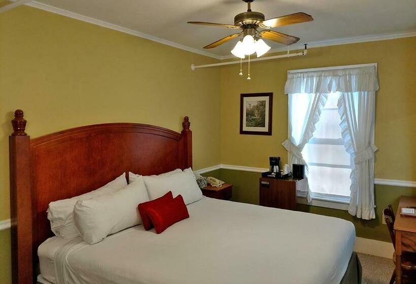 فندق Thayers Inn