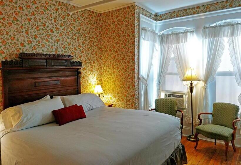 فندق Thayers Inn