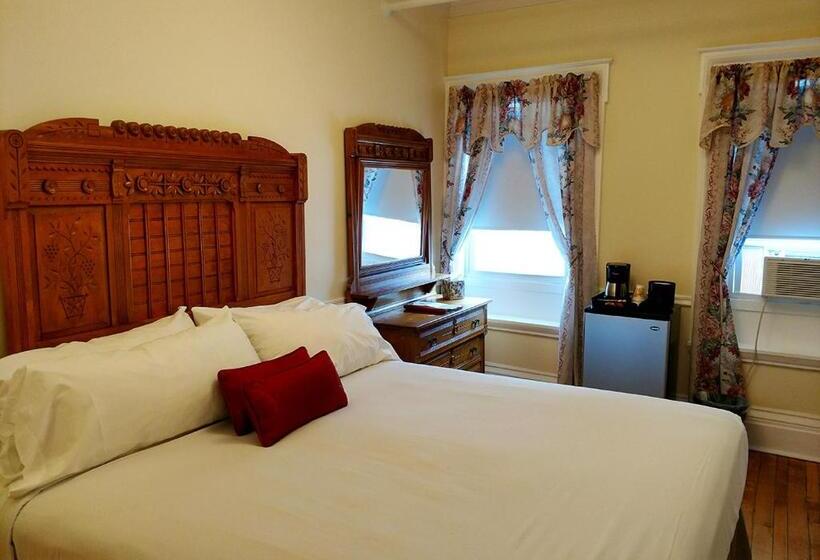 فندق Thayers Inn