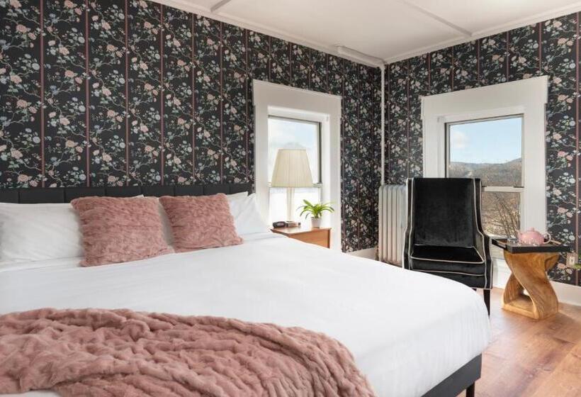 فندق Thayers Inn